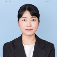 김우경