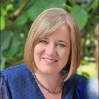 Christine Landry - Insight to Impact ⁞ Transformation ⁞ Growth