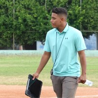 John González