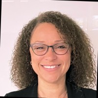 Lashondra Stuhan