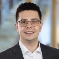 Dr. Bastian Schaefer