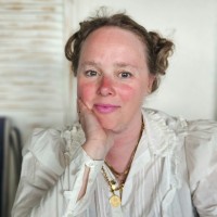Elizabeth Lawes