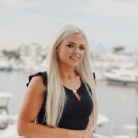Laura Elkins