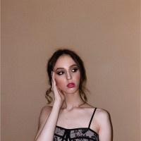 Ana R