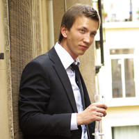 Искандер Михайлов