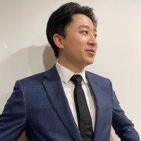 Yingwei Hou