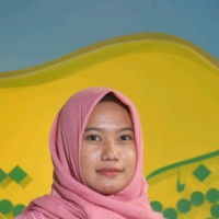 Ratna M.
