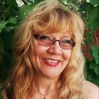 Linda Larson Schlitz