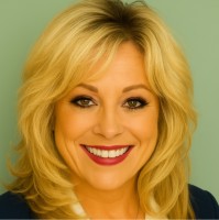 Lynda Lyle