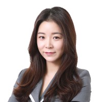 신유진