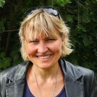 Éva Flanek