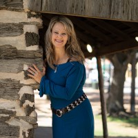 Dr Janelle Whitehead