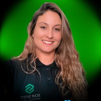 Manuella Menezes
