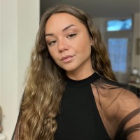 Flora Veillard