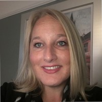 Charlotte Thom