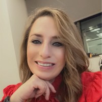 Lisa May, Csm