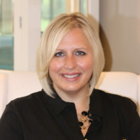 Stephanie Demuth