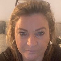 Nicola Griffiths