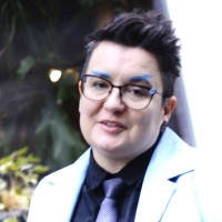 Teo Łagowska (she/he)