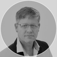 Peter J Muller