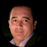 Marcelo Flores