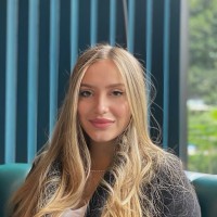Juliana S.
