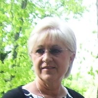Beth Hollis