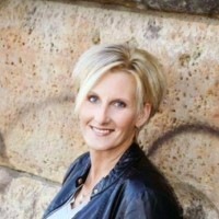 Shelley Fluekiger