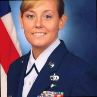 Liselle Holcomb