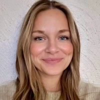 Elizabeth Lowe