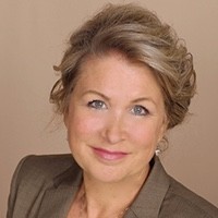 Terri Layton, Broker, Senior RE Specialist