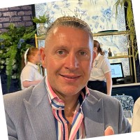 Andrew Dwerryhouse 🧢🖊👕