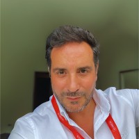 Carlos Castaño