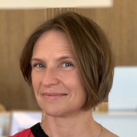 Laura Snyder