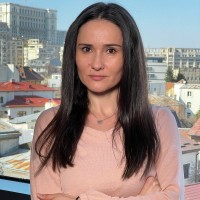 Andreea Helmis