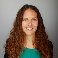 Simone Angster
