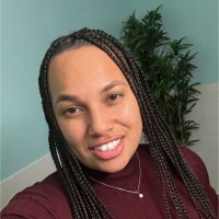 Simone Davenport