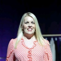 Louise Groves