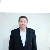 Eduardo Paredes