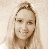 Dr. Krisztina Takács