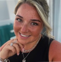 Naomi Holdsworth