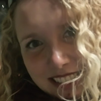 Iris Van Laar