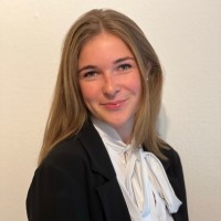 Nina Hofmann