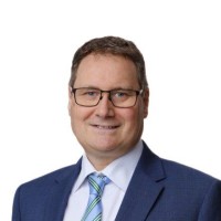 Stephen Richards MInstD