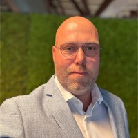 Arnold Dekker ES-Log / BSc logistics-supply chain