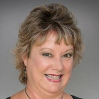 Libby Stone