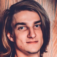 Lukas Van Mil
