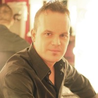 JAVIER MORA