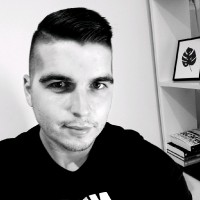 Ákos Eperjesi