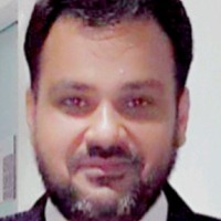 Prof Dr Zeeshan Kamil